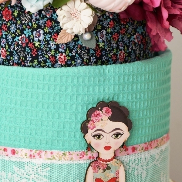 Διώροφη τούρτα Baby Cake "Frida Kahlo y La Casa Azul" - κορίτσι, δώρο, δώρα για βάπτιση, σετ δώρου, diaper cake - 4