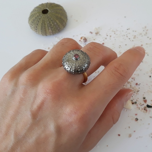Axinos Ring-Δαχτυλίδι Αχινός Από Επιχρυσωμένο Ασήμι και Ροδονίτη - ασήμι, ημιπολύτιμες πέτρες, κοχύλι, χειροποίητα, αχινός - 3