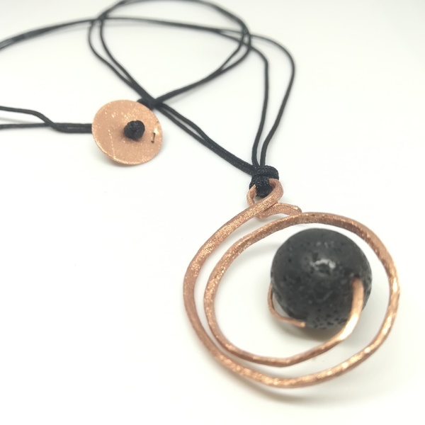 Swirl lava necklace-Κολιέ 'δίνη' από χαλκό με λάβα... - ημιπολύτιμες πέτρες, ιδιαίτερο, σύρμα, μακριά, δώρα για γυναίκες