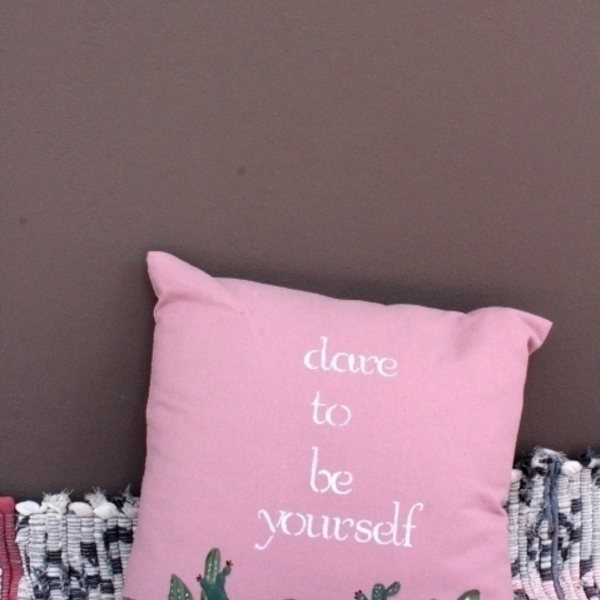 *dare to be yourself * διακοσμητικό μαξιλάρι - βαμβάκι, ζωγραφισμένα στο χέρι, κάκτος, διακόσμηση βεράντας, μαξιλάρια - 2