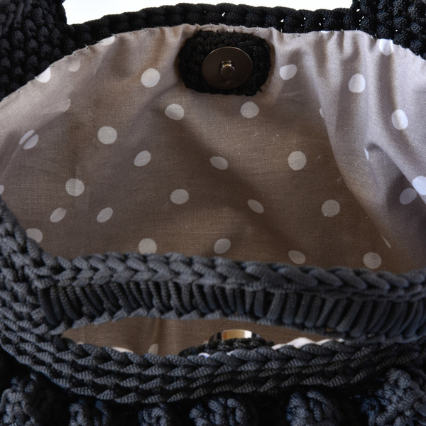 Μικρή μαύρη πλεκτή τσάντα tote με βολάν - crochet, χειροποίητα, απαραίτητα καλοκαιρινά αξεσουάρ, χειρός, πλεκτές τσάντες, μικρές, φθηνές - 5
