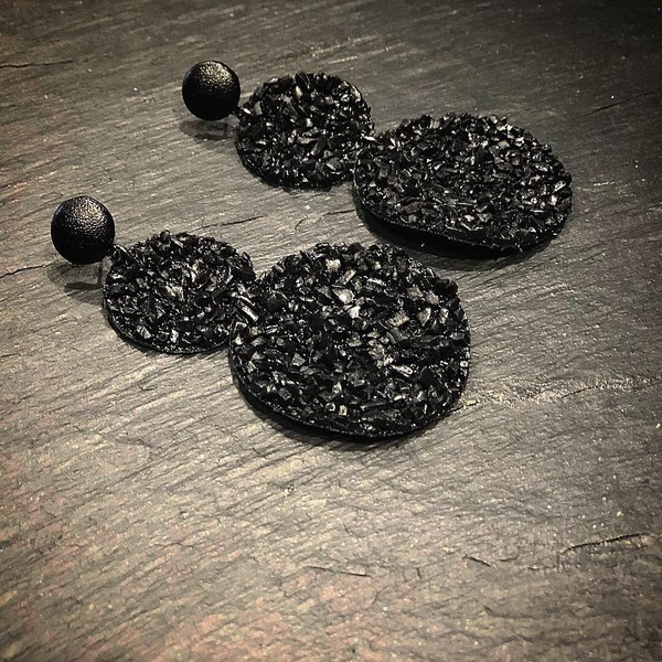 Σκουλαρίκια με εφέ μαύρης πέτρας - πέτρα, καρφωτά, δερματίνη - 2