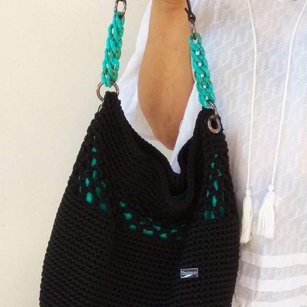 Μαύρη πλεκτή τσάντα με τυρκουάζ αλυσίδα - καλοκαιρινό, ώμου, μεγάλες, πλεκτές τσάντες - 4