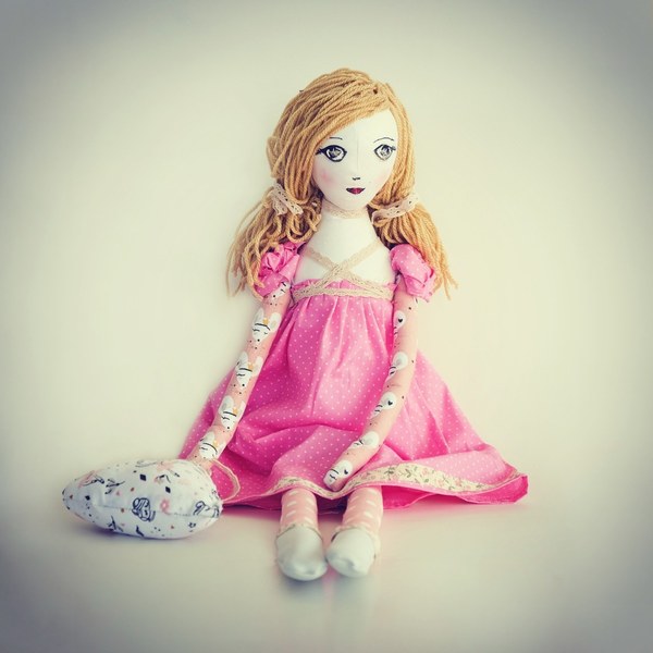 Υφασμάτινη χειροποίητη κούκλα - κορίτσι - 2