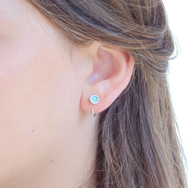 Huggie hoop earrings σκουλαρίκια μικροί κρίκοι με σμάλτο - ασήμι, σμάλτος, καρφωτά, μικρά - 3