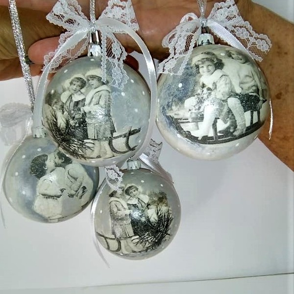 Χριστουγεννιάτικες Μπάλες - Σετ 4τεμ. (D=8cm)..Πλαστικές Μπάλες....Χριστουγεννιάτικα Στολίδια χειροποιητα - vintage, κορίτσι, χειροποίητα, χριστουγεννιάτικα δώρα, στολίδια, μπάλες - 4