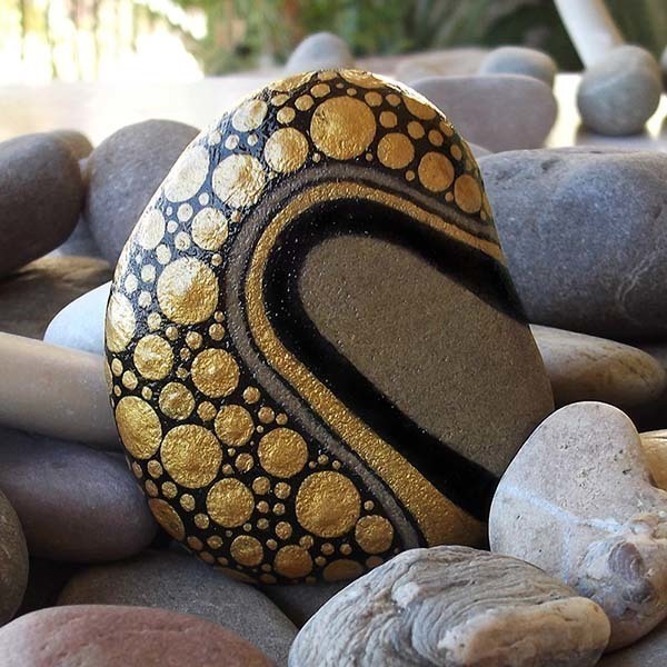 Abstract χρυσό, ζωγραφισμένο σε φυσική πέτρα θαλάσσης - πέτρα, διακόσμηση, διακοσμητικές πέτρες - 2