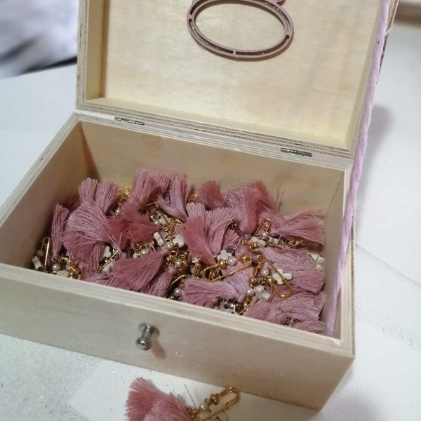 Μαρτυρικά χρυσές παραμάνες σε ροζ αποχρώσεις - με φούντες, πέρλες - 2