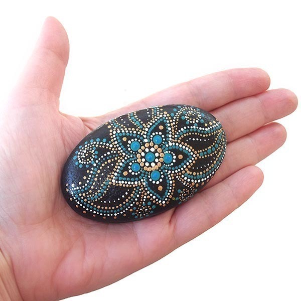 Λουλούδι μπλε mandala, ζωγραφισμένο σε βότσαλο - ζωγραφισμένα στο χέρι, πέτρα, δώρο, διακοσμητικές πέτρες - 3