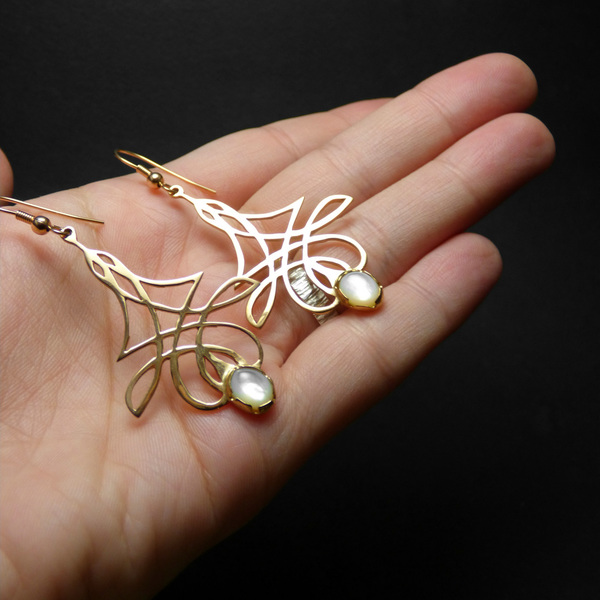 " Fildisi precious earrings " - Xειροποίητα επίχρυσα σκουλαρίκια με φυσικό Φίλντισι!. - φίλντισι, επιχρυσωμένα, πέτρες, κρεμαστά, πολυέλαιοι - 3