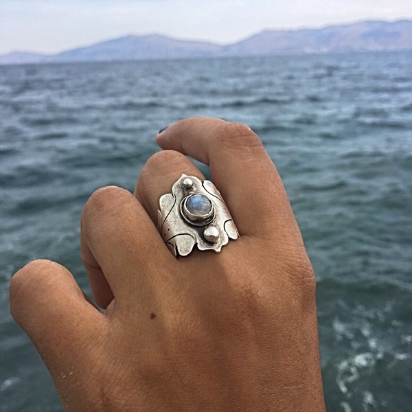 Galaxial Ring | Selene Collection|Χειροποίητο δαχτυλίδι, ασημένιο, εγχάρακτο κόσμημα, μοναδικό, φεγγαρόπετρα - ασήμι, ημιπολύτιμες πέτρες, φεγγαρόπετρα, χειροποίητα, boho, σταθερά - 4