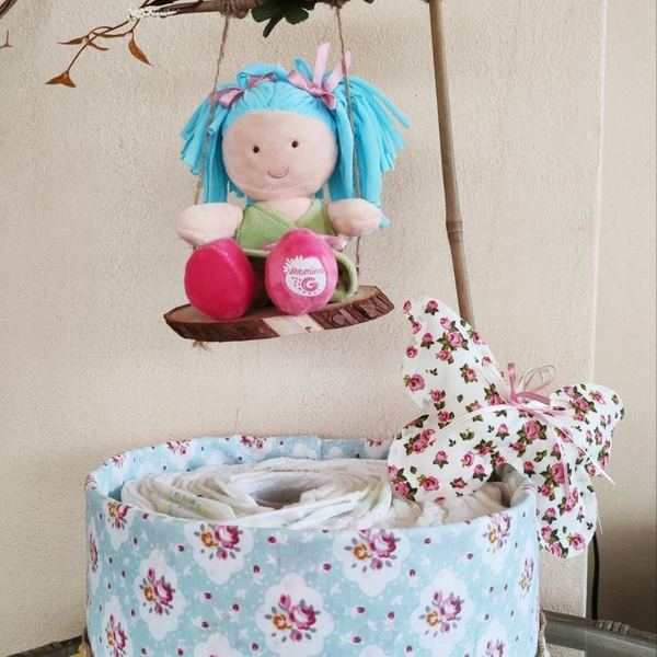 Τούρτα Baby Cake με κούκλα που κάνει κούνια - κορίτσι, baby shower, σετ δώρου, diaper cake