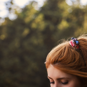 Scrunchies Σετ Floral - βελούδο, φλοράλ, λαστιχάκια μαλλιών - 5