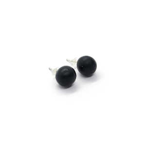 "Dots & Colors" - Μαύρα καρφωτά σκουλαρίκια από πολυμερή πηλό - ασήμι 925, πηλός, all day, minimal, καρφωτά, μικρά