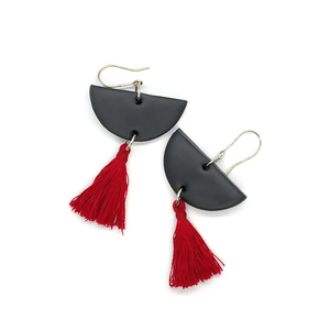 "Playful Dream Earrings" - Κρεμαστά σκουλαρίκια από πολυμερή πηλό με κόκκινες φούντες - ασήμι 925, με φούντες, πηλός, boho, κρεμαστά