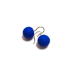 "Dots & Colors Blue" - Μπλε κρεμαστά σκουλαρίκια από πολυμερή πηλό - ασήμι 925, πηλός, minimal, μικρά, κρεμαστά, φθηνά