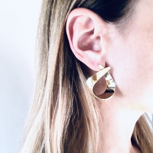Pouche earrings - μοντέρνο, μέταλλο, καρφωτά, faux bijoux