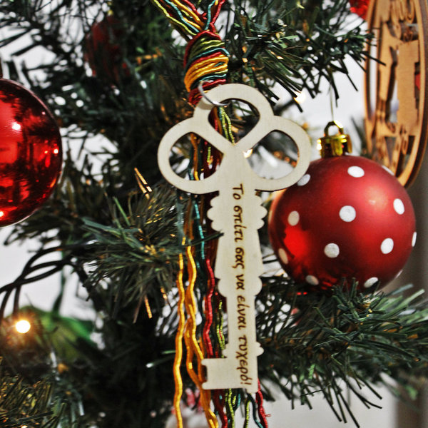 Ξύλινο χριστουγεννιάτικο γούρι. - κλειδί, στολίδι, στολίδι δέντρου, γούρια - 3
