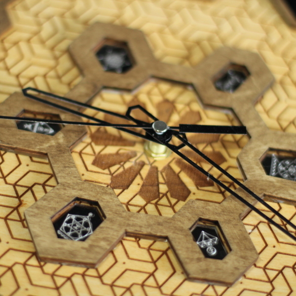Ξύλινο Ρολόι με πυρογραφίες και στοιχεία plexiglass - ξύλο, ξύλο, τοίχου, δώρα γάμου, ρολόγια - 2