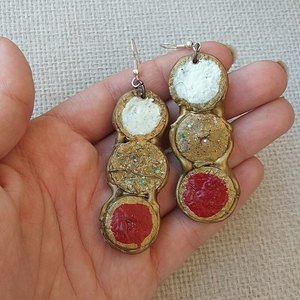 σκουλαρίκια χρυσάν,λευκά, κόκκινα από φελλό - statement, μακριά, φελλός, κρεμαστά, faux bijoux - 4
