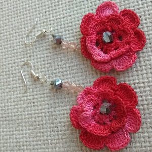 σκουλαρίκια πλεκτά λουλούδια φούξια κόκκινο με κρύσταλλα - γυαλί, μακριά, κρεμαστά, πλεκτά - 3