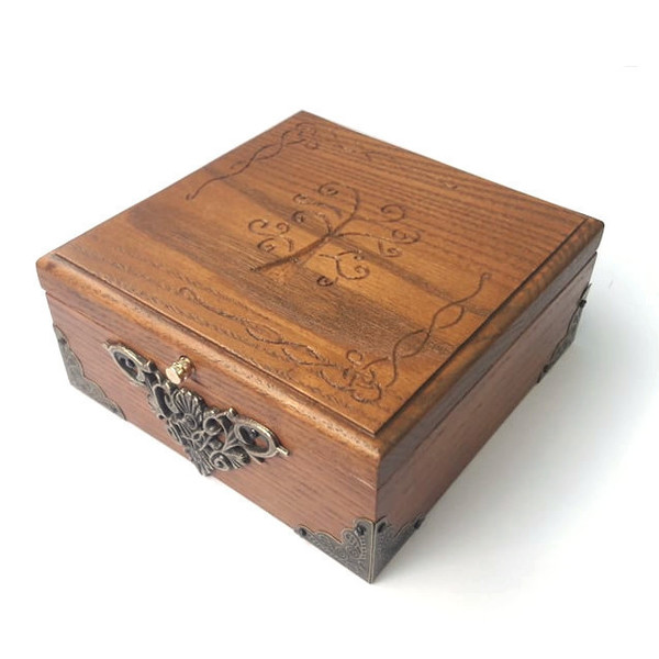 Χειροποίητο ξύλινο κουτί χαραγμένο με κέλτικο σχέδιο δέντρο - κουτί, χειροποίητα