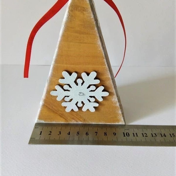 Ξυλινο χριστουγεννιατικο δεντρο χειροποιητο...μασιφ ξυλο με τεχνικη δεκουπαγε - χριστουγεννιάτικα δώρα, δώρα για δασκάλες, δώρο για γιατρό, γούρια - 3
