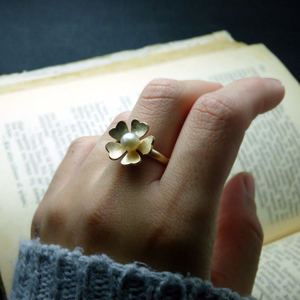 " Golden Pearl Flower " - Χειροποίητο επίχρυσο δαχτυλίδι με μαργαριτάρι! - ημιπολύτιμες πέτρες, μαργαριτάρι, επιχρυσωμένα, ορείχαλκος, boho, boho, αυξομειούμενα, φθηνά - 4