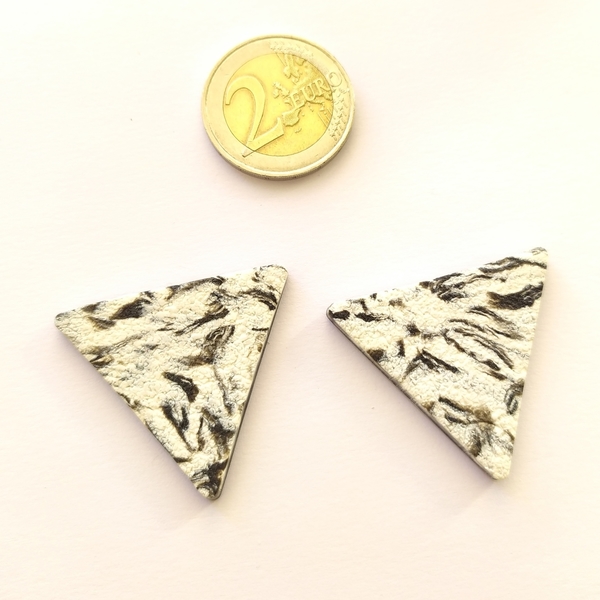 Marbled triangles - πηλός, minimal, καρφωτά - 2