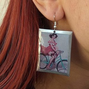Σκουλαρίκια vintage pin up στυλ γυναίκα σε ποδήλατο από αλουμίνιο - επάργυρα, καθημερινό, must αξεσουάρ, κρεμαστά, μεγάλα, faux bijoux - 5