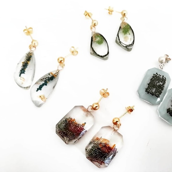 Μικρά ασημένια σκουλαρίκια MAGIC DROPS - ασήμι, γυαλί, επιχρυσωμένα, πέτρες, μικρά, κρεμαστά - 2