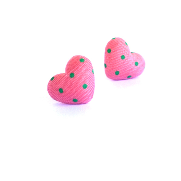 Υφασμάτινα Σκουλαρίκια Καρδιά-Κουμπιά Ροζ Πουά - ύφασμα, καρδιά, καρφωτά, μικρά, δώρα αγίου βαλεντίνου, φθηνά - 2