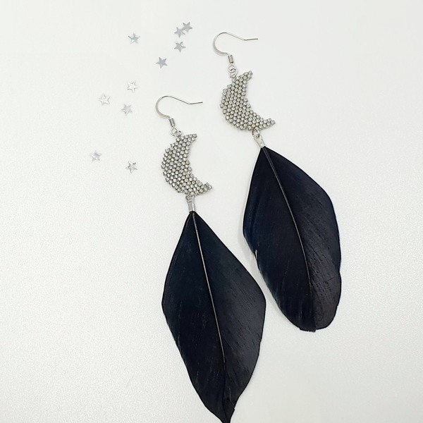 Σκουλαρίκια μακριά φτερό με φεγγάρι ραμμένο στο χέρι με χάντρες - φτερό, φεγγάρι, miyuki delica, μακριά, κρεμαστά