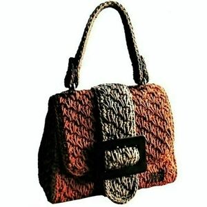 Κλασσικά κομψή τσάντα χειρός, retro british grab bag, πλεγμένη με ταμπά κορδόνι και διαστάσεις : 25*20*14 - τσάντα, χειροποίητα, χειρός, πλεκτές τσάντες