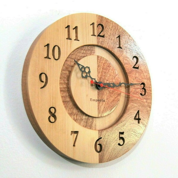 Ρολόι τοίχου από niangon και φλαμούρι - ξύλο, ξύλο, διακόσμηση, χειροποίητα, ξύλινα διακοσμητικά, ρολόγια - 4