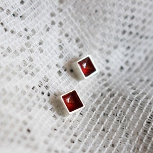 ασημένια τετράγωνα καρφωτά σκουλαρίκια με σμάλτο - ασήμι, ασήμι 925, σμάλτος, καρφωτά, ήρωες κινουμένων σχεδίων - 2