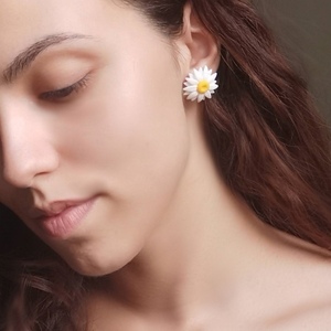 Daisies | Μαργαρίτες Καρφωτά Σκουλαρίκια (Πολυμερικός Πηλός, Ατσάλι) - πηλός, χειροποίητα, λουλούδι, καρφωτά, ατσάλι, καρφάκι, φθηνά - 3