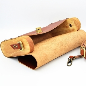 Καφέ ταμπά δερμάτινη τσάντα με ξύλο ελιάς - δέρμα, ξύλο, ώμου, χιαστί, χειροποίητα, δώρο οικονομικό - 3