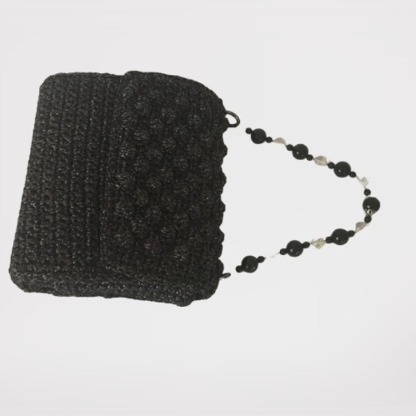 Τσάντα πλεκτή χειροποίητη χρώμα μαύρο με ασημί μαύρα στοιχεία και πέρλες - ώμου, πλεκτές τσάντες, μικρές, μικρές - 2