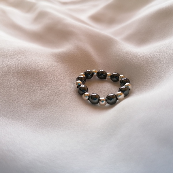 SILVER PLATED BEADED RINGS WITH ROUND HEMATITE STONES - chic, αιματίτης, βεράκια, σταθερά, φθηνά
