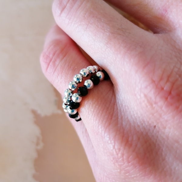 SILVER PLATED BEADED RINGS WITH BLACK GLASS BEADS - επάργυρα, minimal, βεράκια, σταθερά, φθηνά - 3