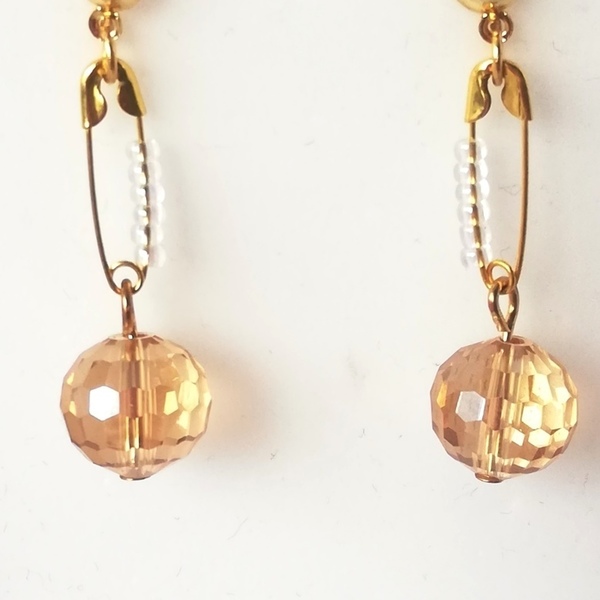 Μικρά χρυσά σκουλαρίκια με μικρές παραμάνες - faux bijoux, φθηνά - 2