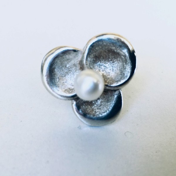 Ασημένιο χειροποίητο δαχτυλίδι/λουλούδι με μαργαριτάρι. - ασήμι, μαργαριτάρι, ασήμι 925, χειροποίητα, μεγάλα - 2