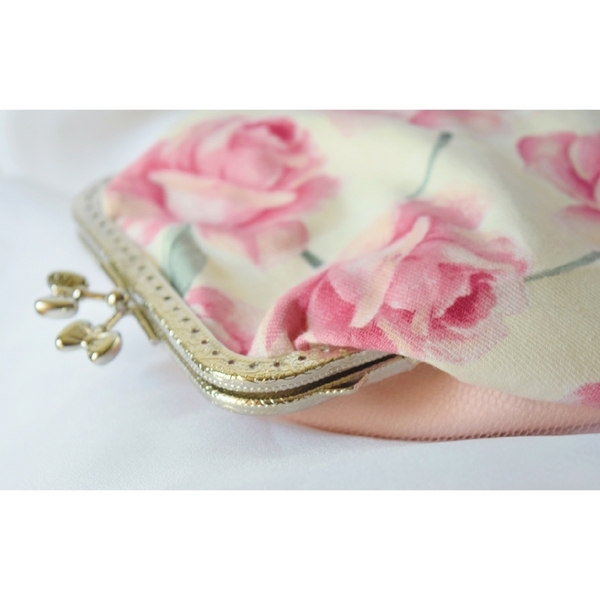 Ρομαντικό πορτοφολάκι με κεντημένα τριαντάφυλλα - ύφασμα, ροζ, λουλούδια, romantic, πορτοφόλια κερμάτων - 2
