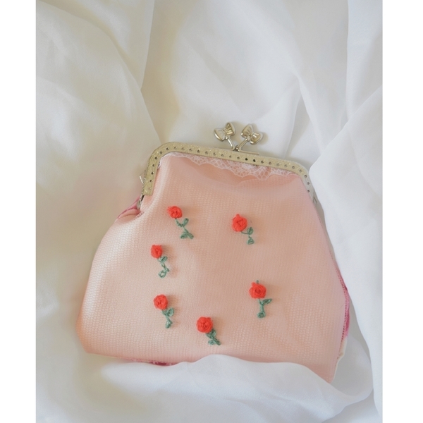 Ρομαντικό πορτοφολάκι με κεντημένα τριαντάφυλλα - ύφασμα, ροζ, λουλούδια, romantic, πορτοφόλια κερμάτων - 4
