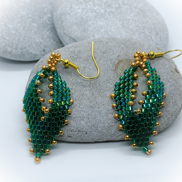 Κρεμαστά πράσινα σκουλαρίκια - επιχρυσωμένα, πέτρες, κρεμαστά - 2