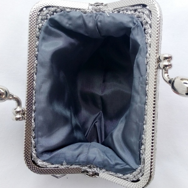Πλεκτο πορτοφόλι με μεταλλικό κούμπωμα - πορτοφόλια κερμάτων - 2