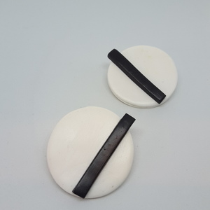 Ασπρόμαυρα σκουλαρίκια από πολυμερή πηλό - πηλός, καρφωτά - 3