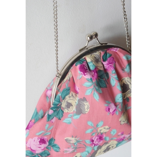 "Cyclamen" vintage τσάντα με μεταλλικό κούμπωμα - vintage, clutch, χιαστί, φλοράλ, romantic, φθηνές - 3