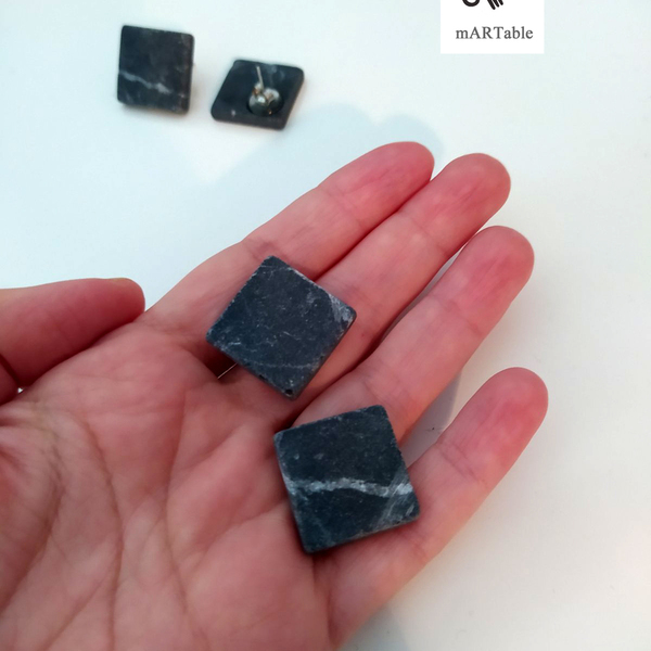 Καρφωτά σκουλαρίκια μαύρα τετράγωνα από Ελληνικό ακατέργαστο μάρμαρο και ατσάλι - μαμά, καρφωτά, ατσάλι, φθηνά - 3